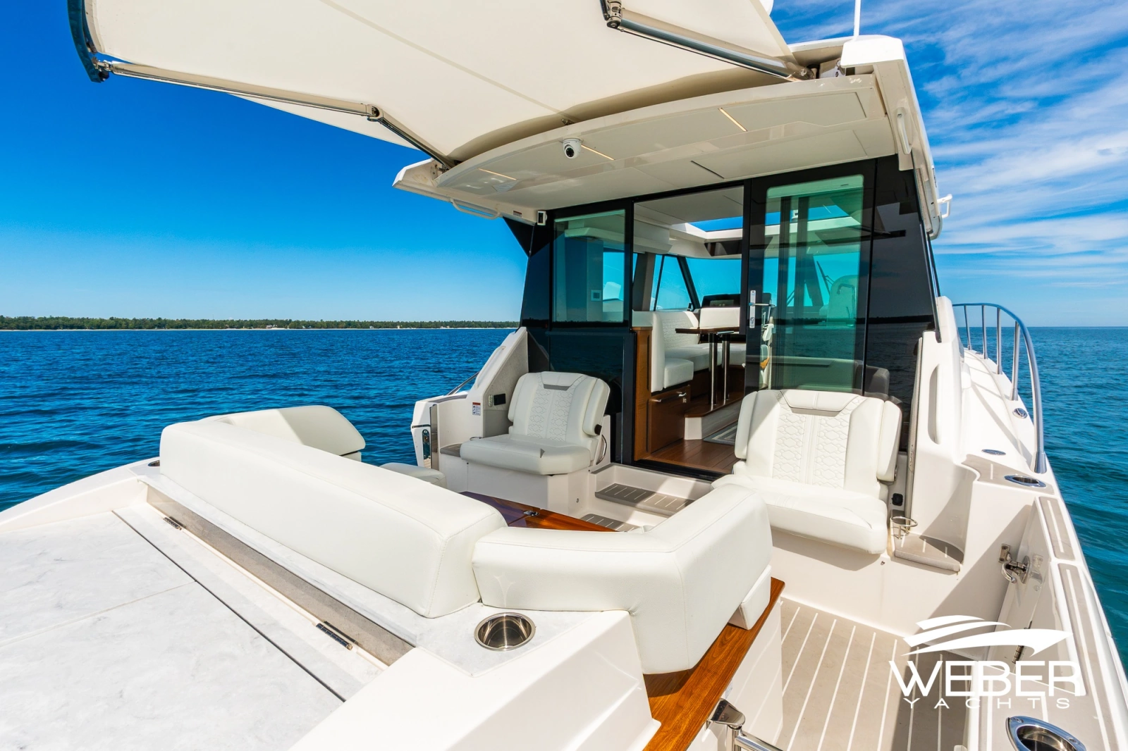 2026 Tiara Yachts 