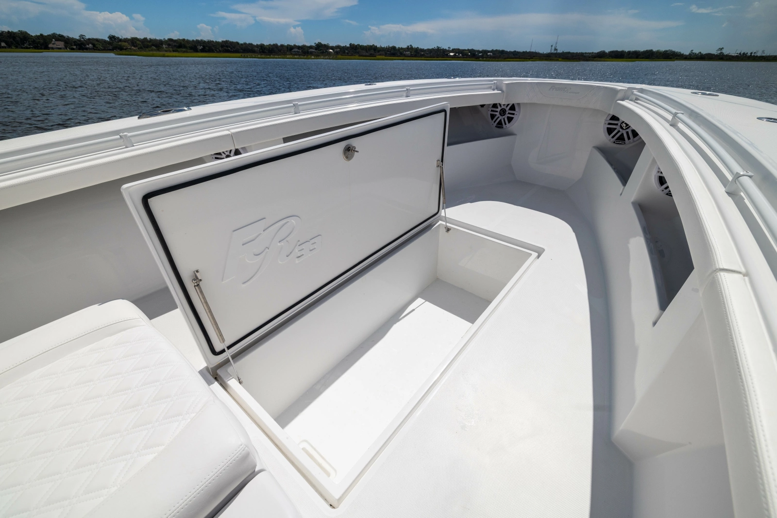 2025 Front Runner Center Console