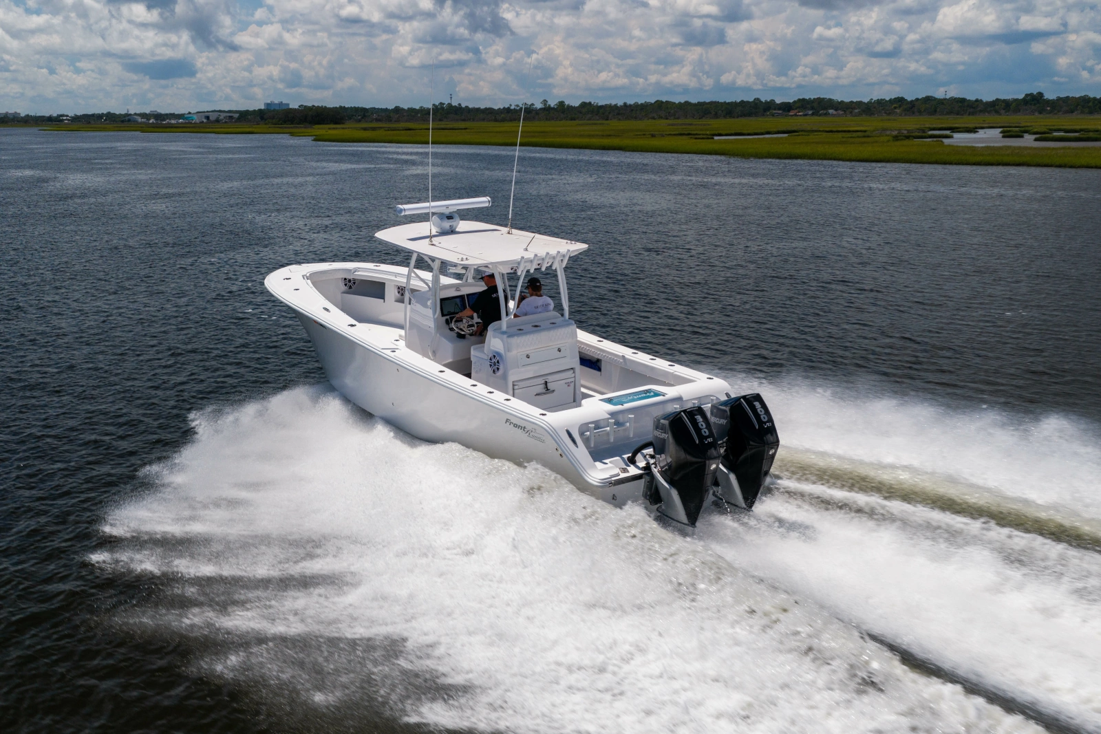 2025 Front Runner Center Console