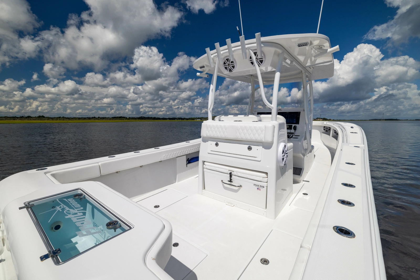 2025 Front Runner Center Console