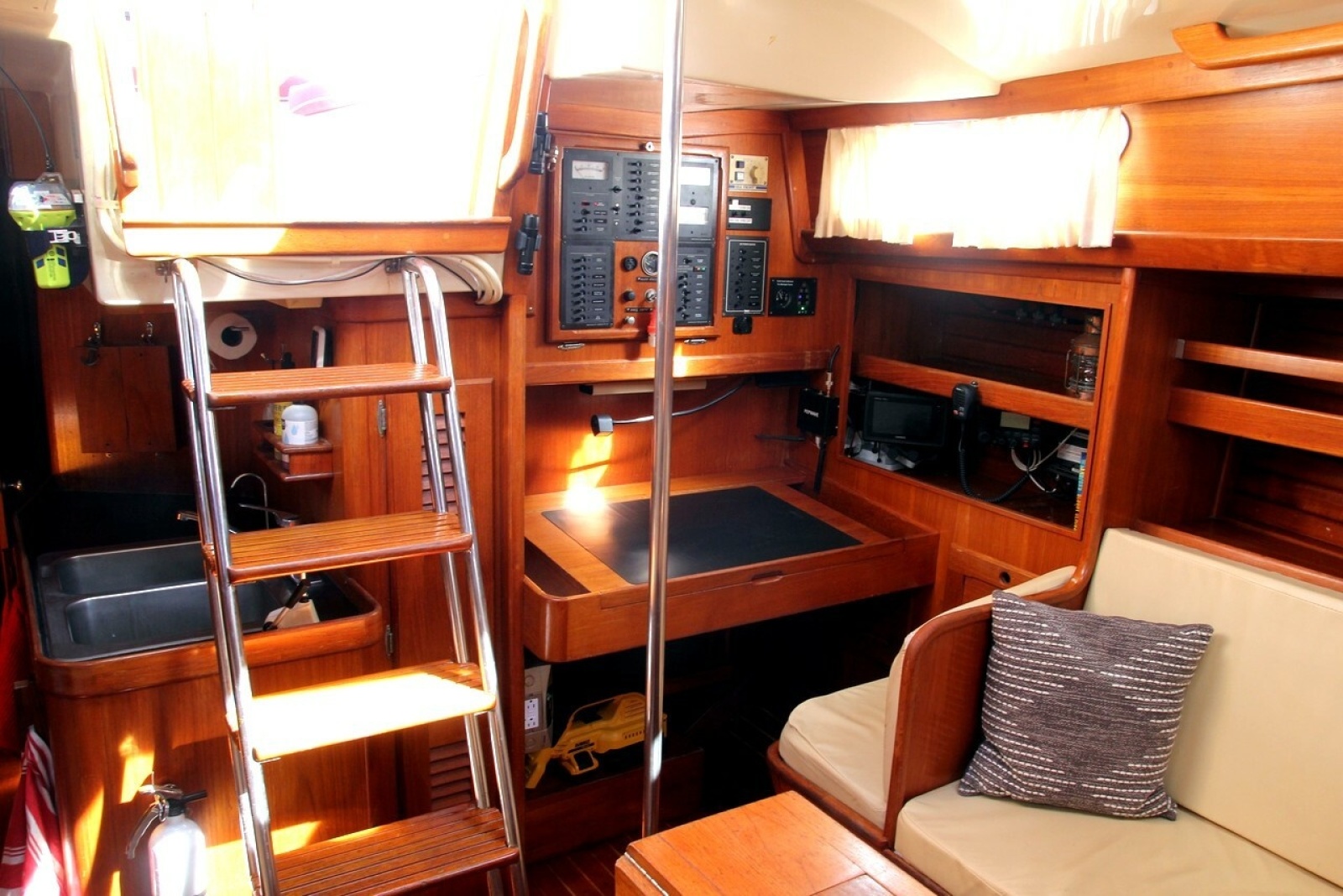 1982 Bristol 41.1