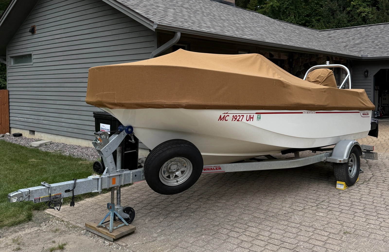 170 Montauk 17ft Boston Whaler Yacht For Sale