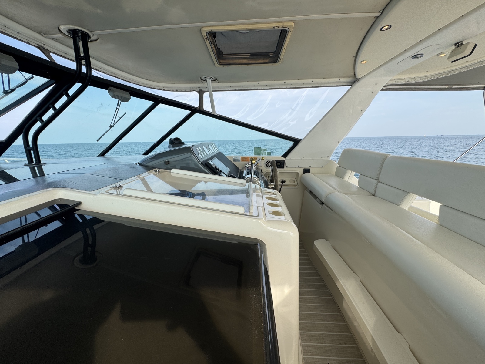 1997 Tiara Yachts 4000 Express