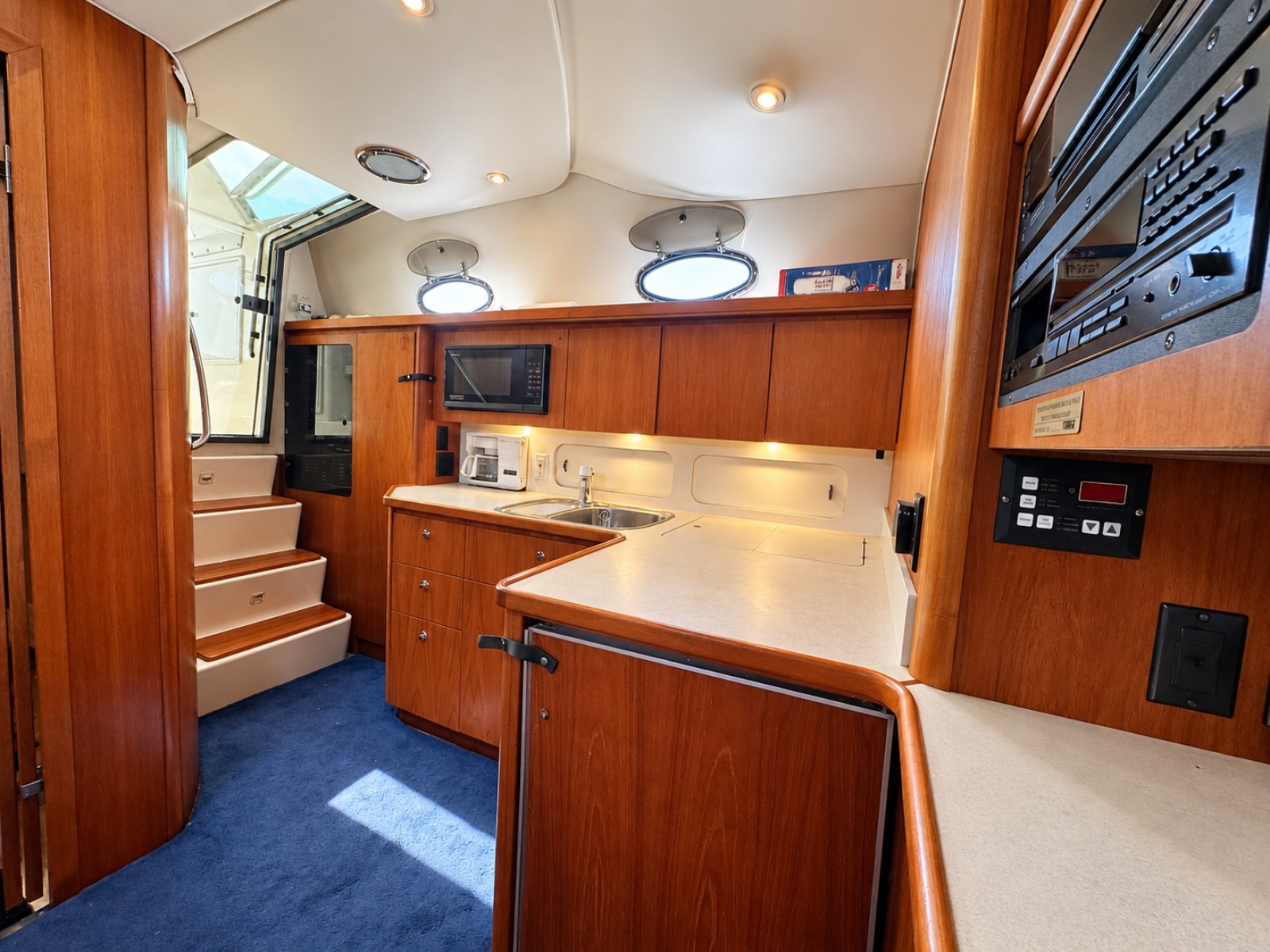 1997 Tiara Yachts 4000 Express