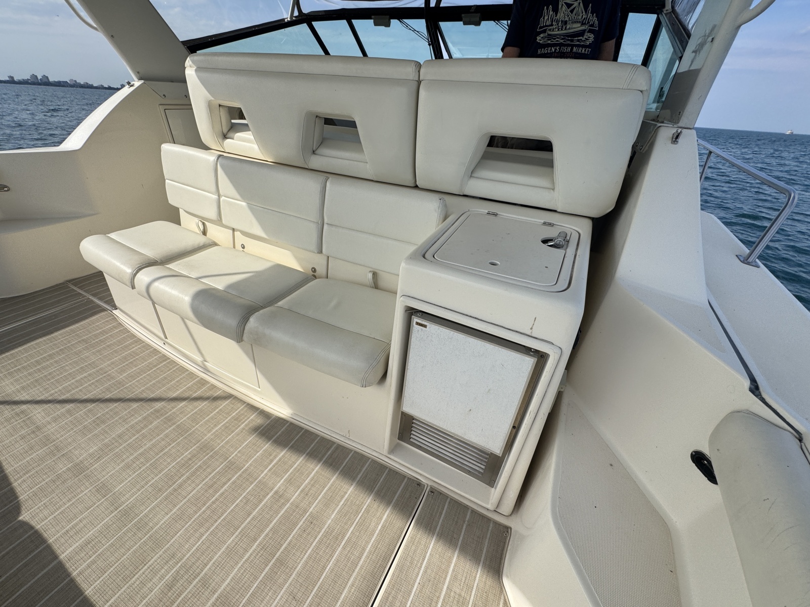 1997 Tiara Yachts 4000 Express