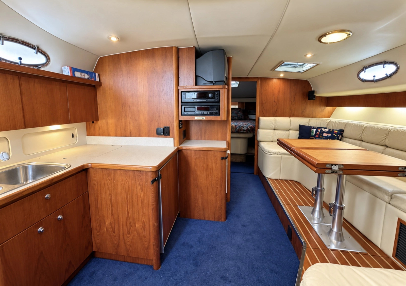 1997 Tiara Yachts 4000 Express