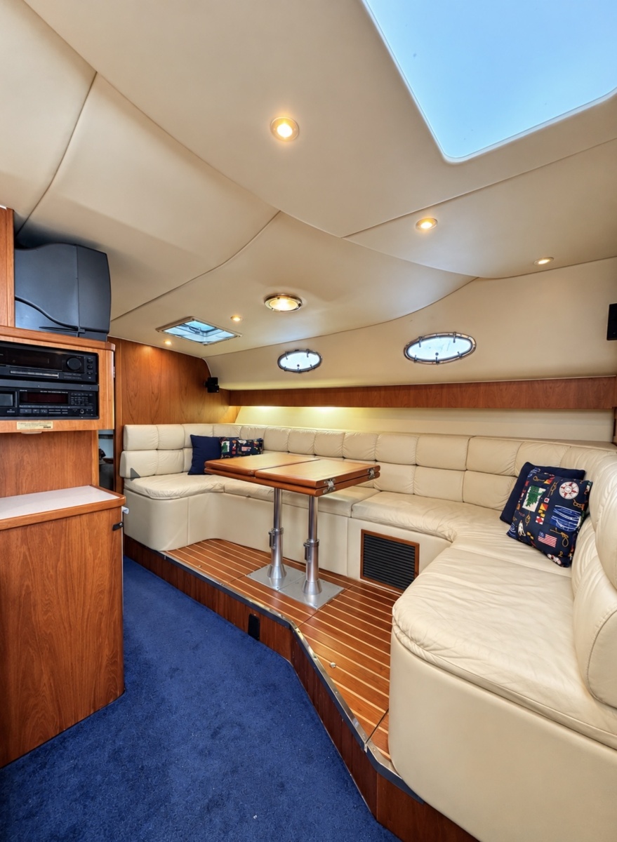 1997 Tiara Yachts 4000 Express