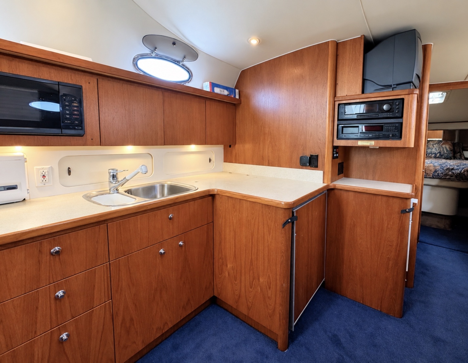 1997 Tiara Yachts 4000 Express