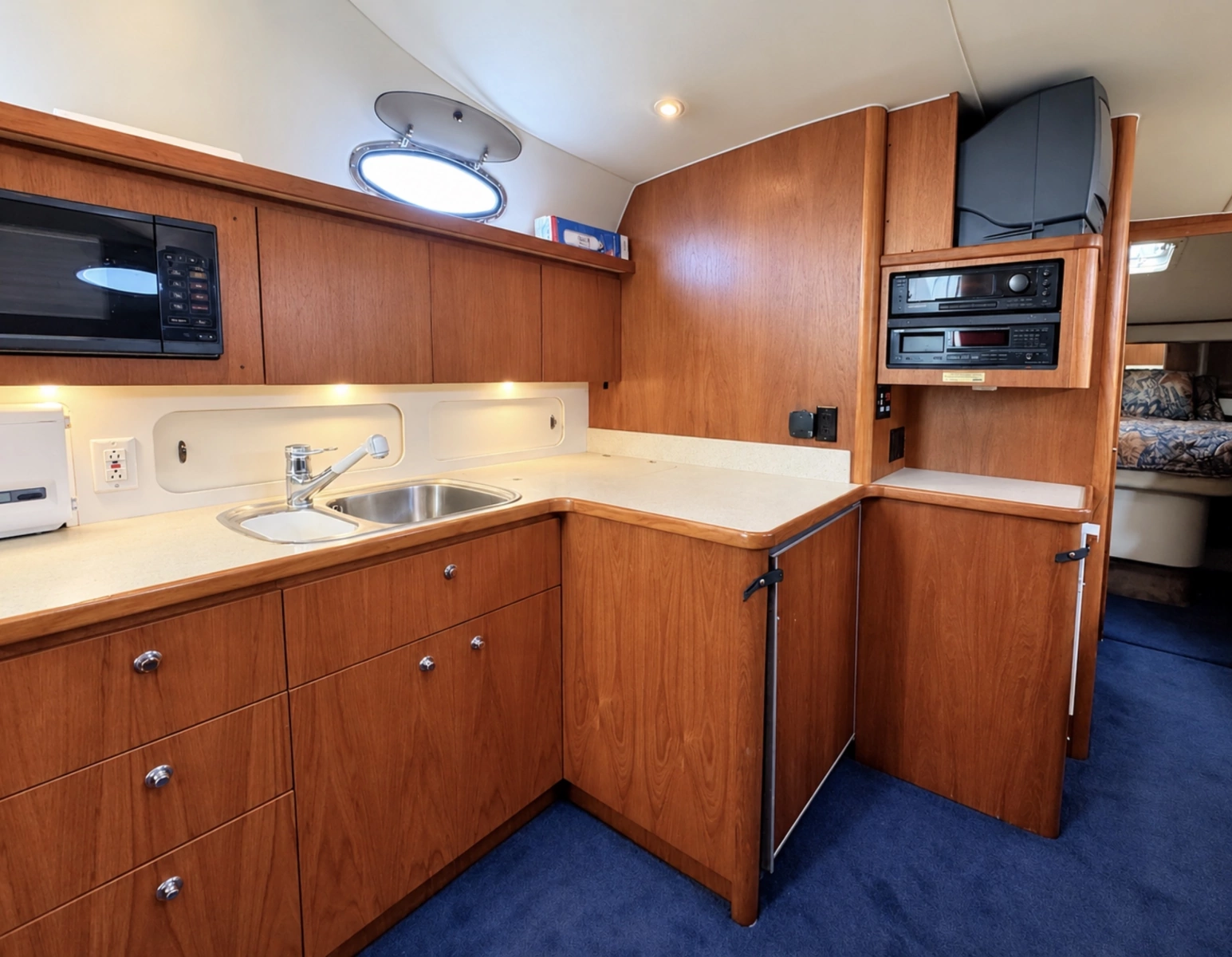 1997 Tiara Yachts 4000 Express