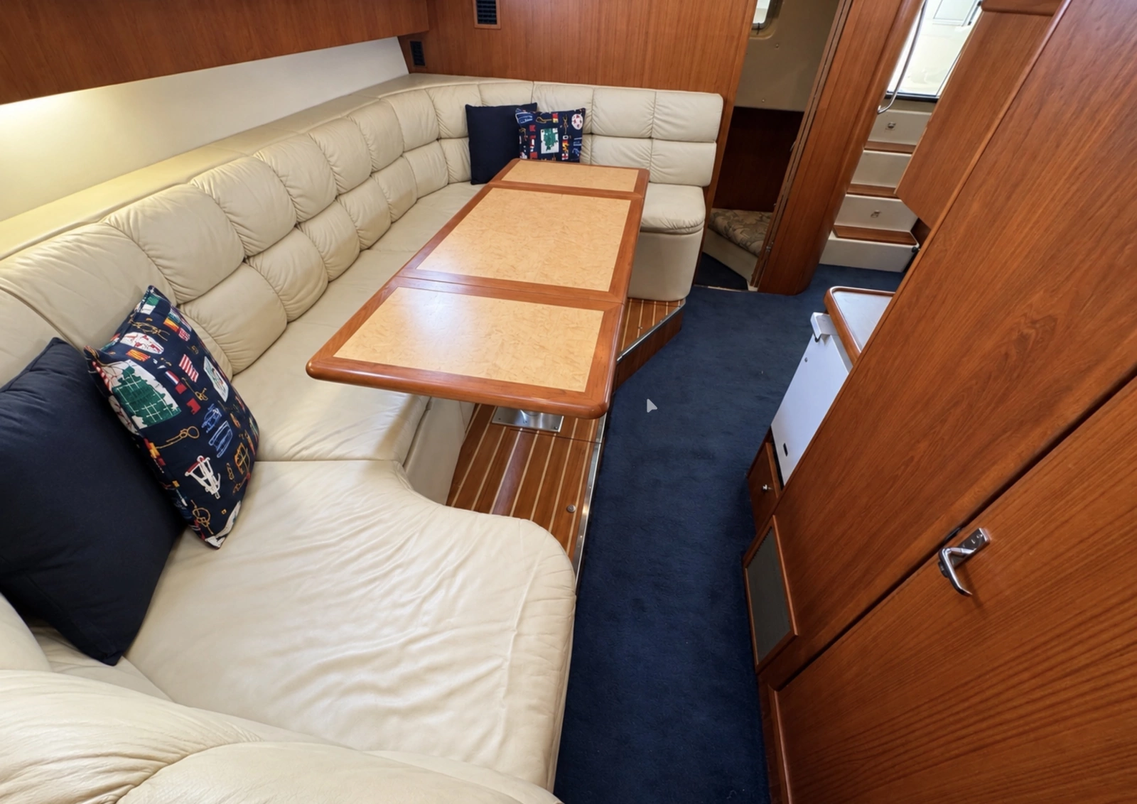 1997 Tiara Yachts 4000 Express
