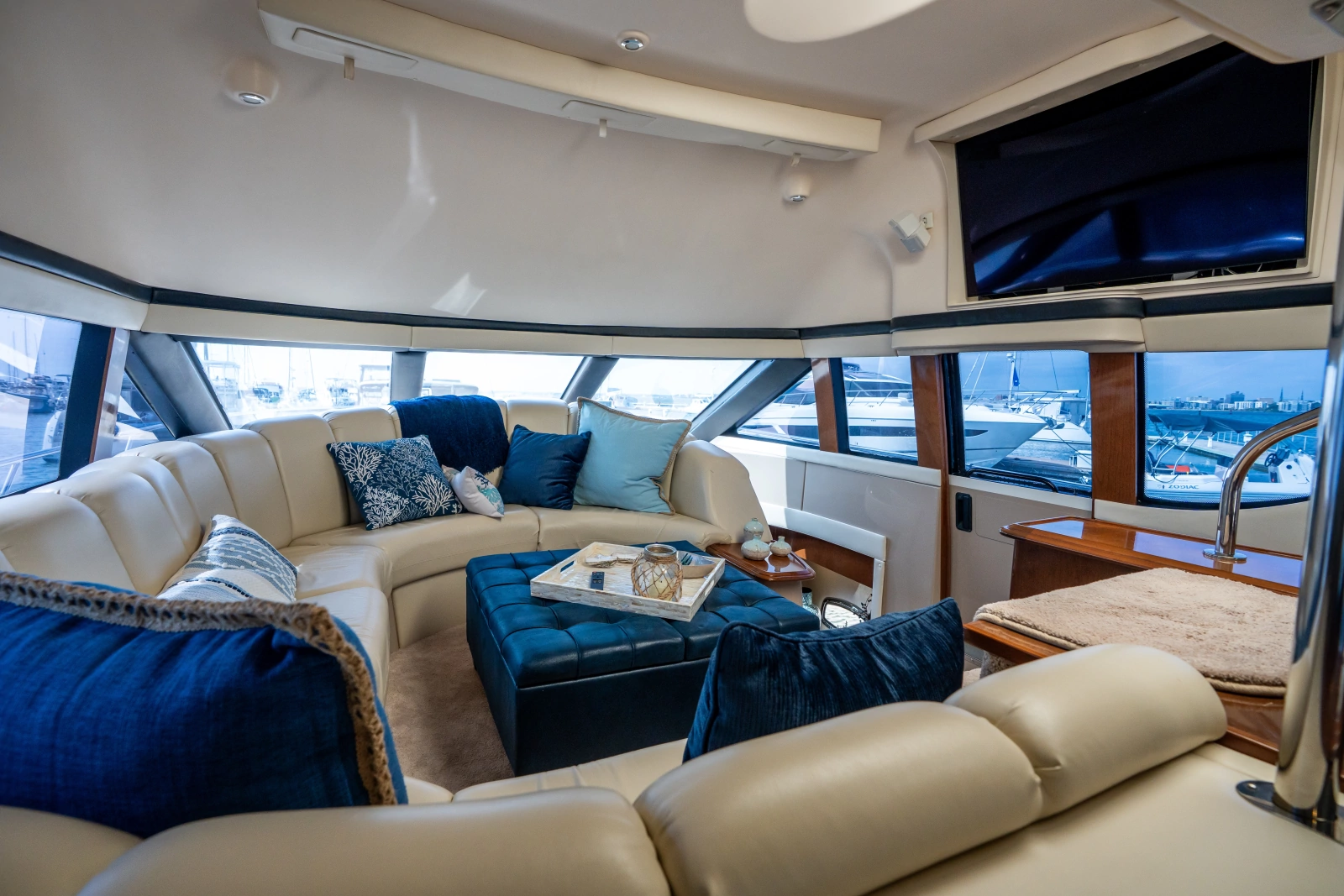 2007 Carver 56 Voyager SE