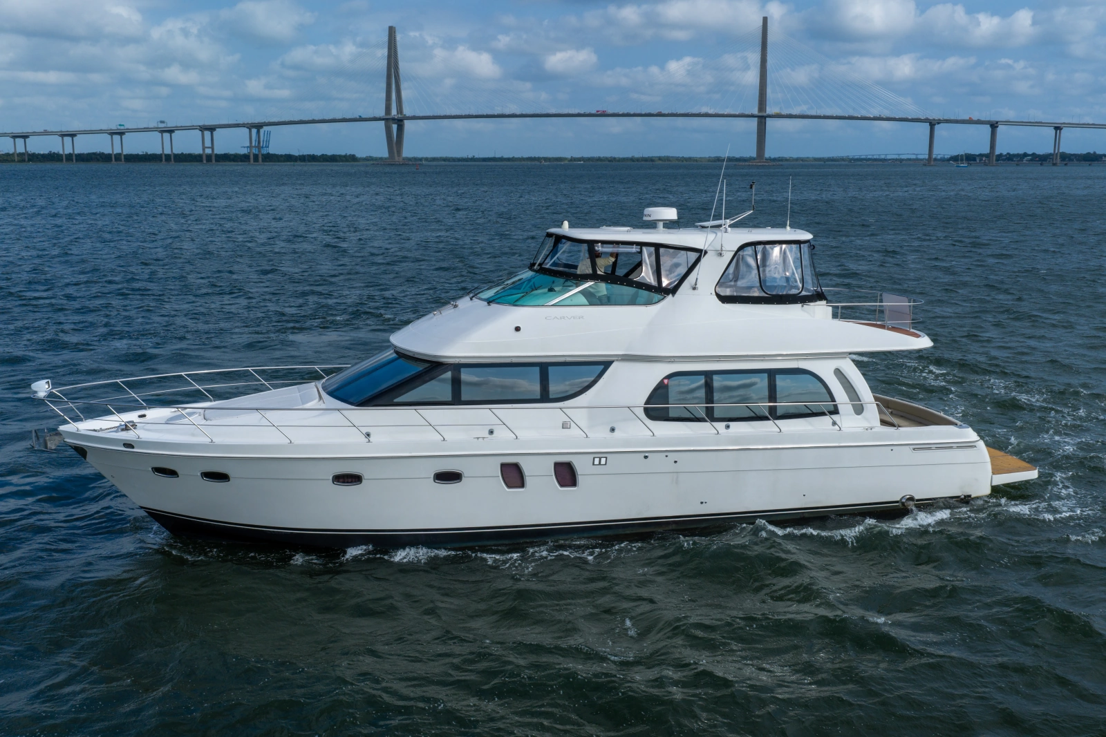 2007 Carver 56 Voyager SE