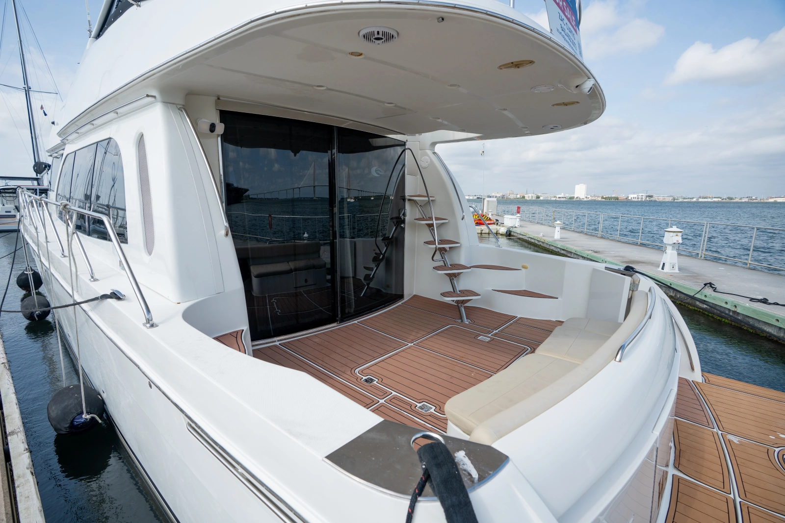 2007 Carver 56 Voyager SE