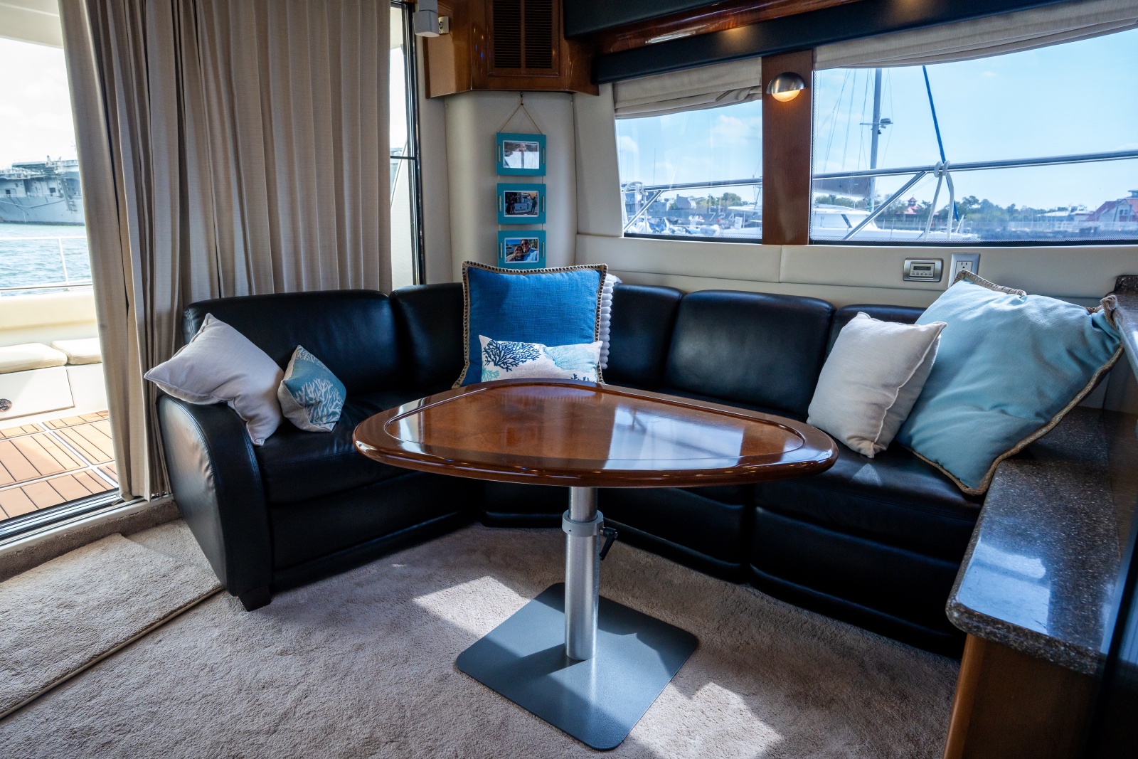 2007 Carver 56 Voyager SE