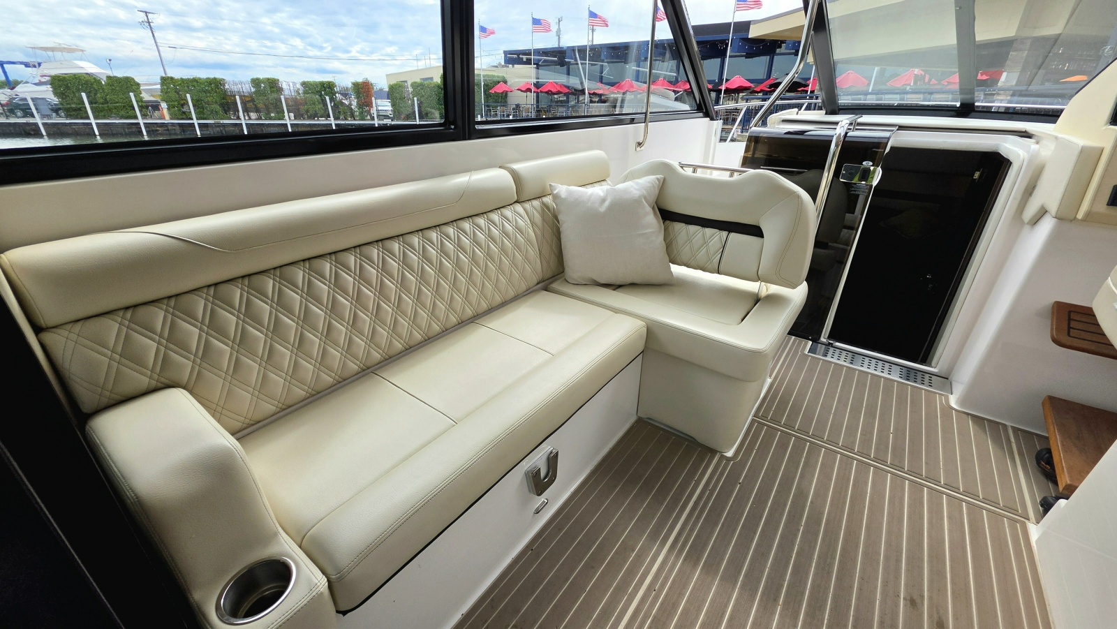 2023 Regal 36 XO