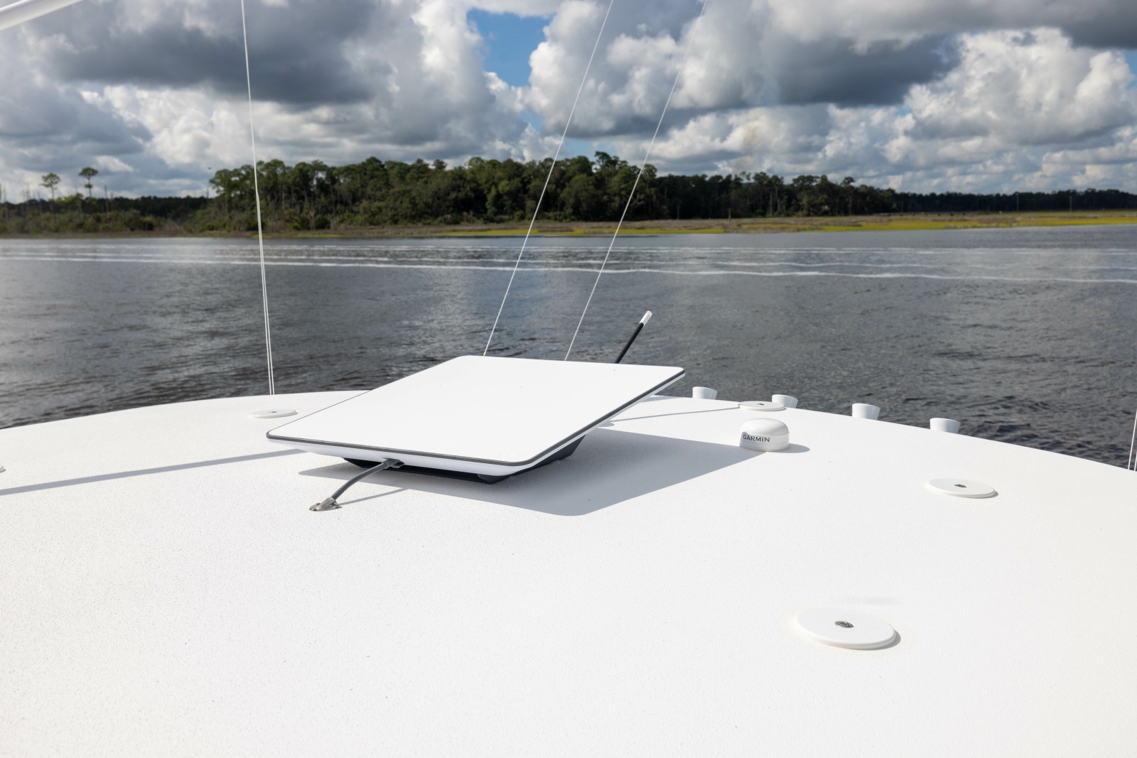 2025 Front Runner Catamaran