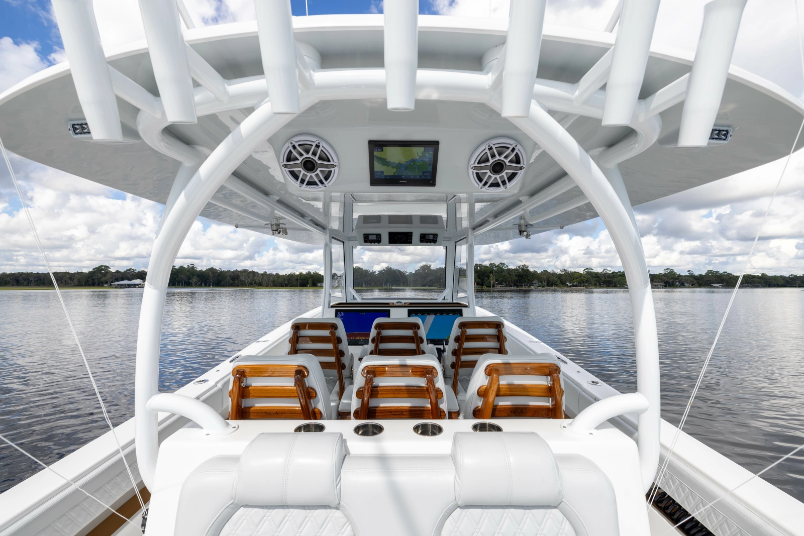 2025 Front Runner Catamaran