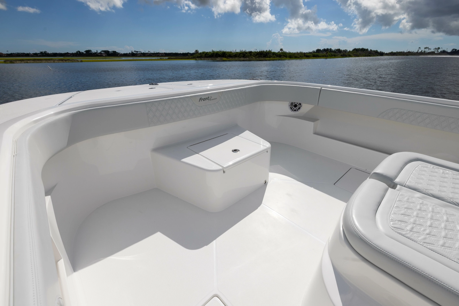 2025 Front Runner Catamaran