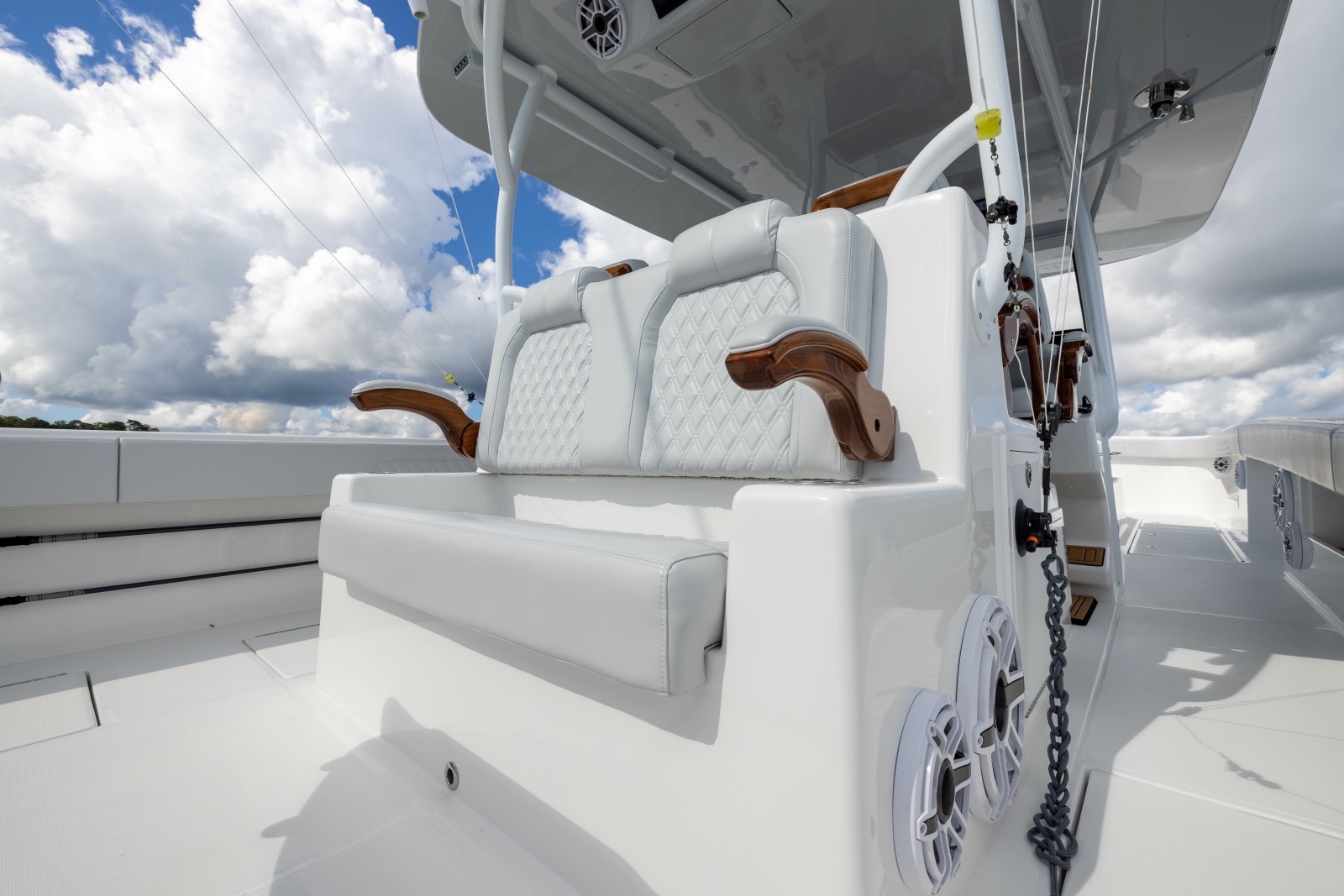 2025 Front Runner Catamaran