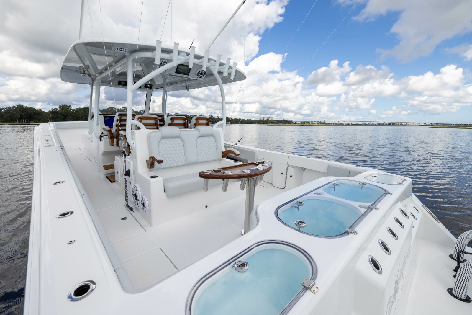 2025 Front Runner Catamaran