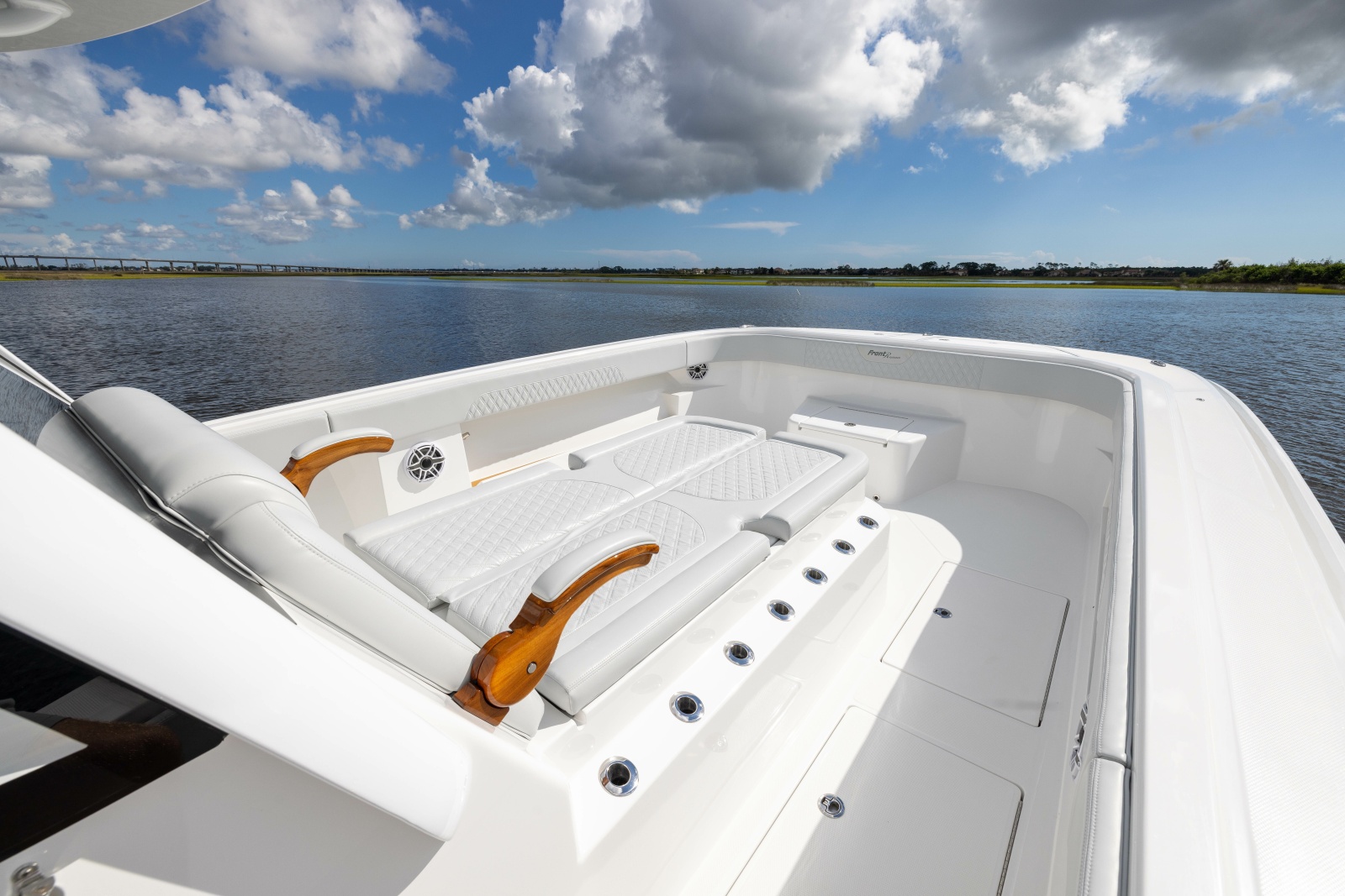 2025 Front Runner Catamaran