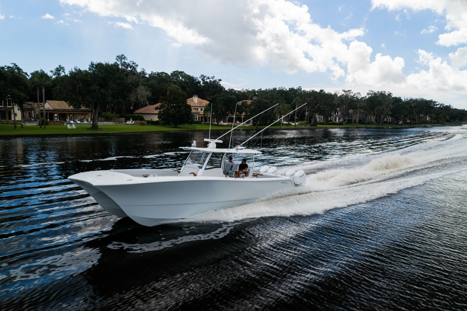 2025 Front Runner Catamaran