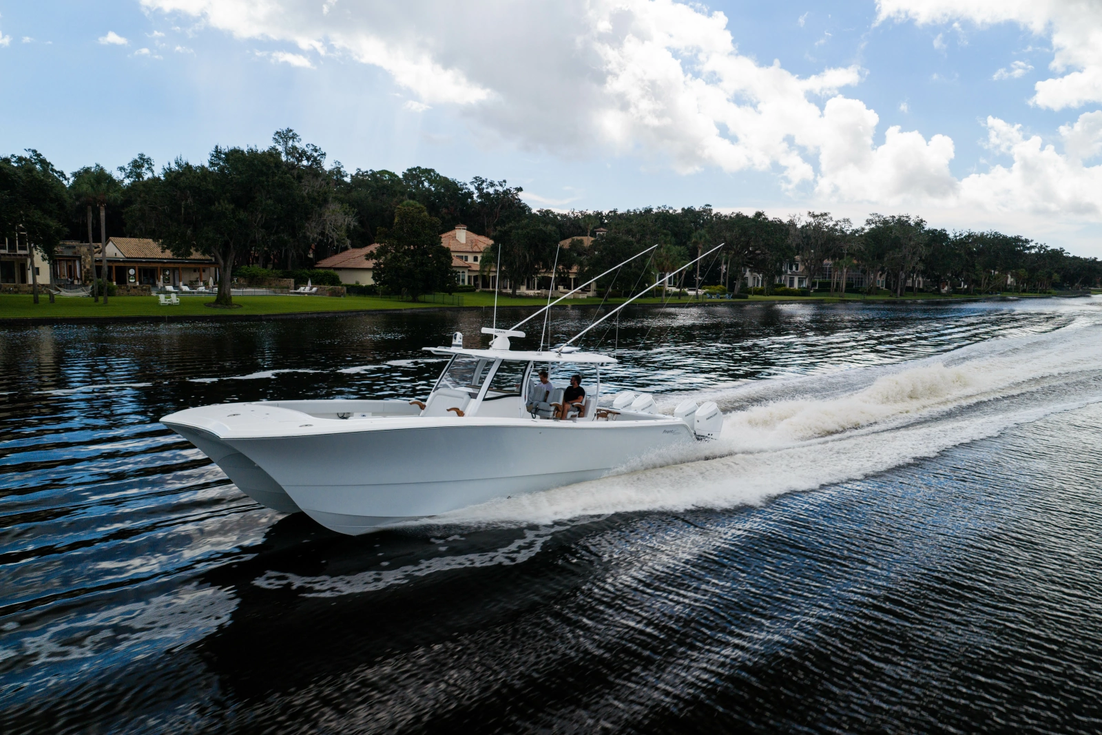2025 Front Runner Catamaran