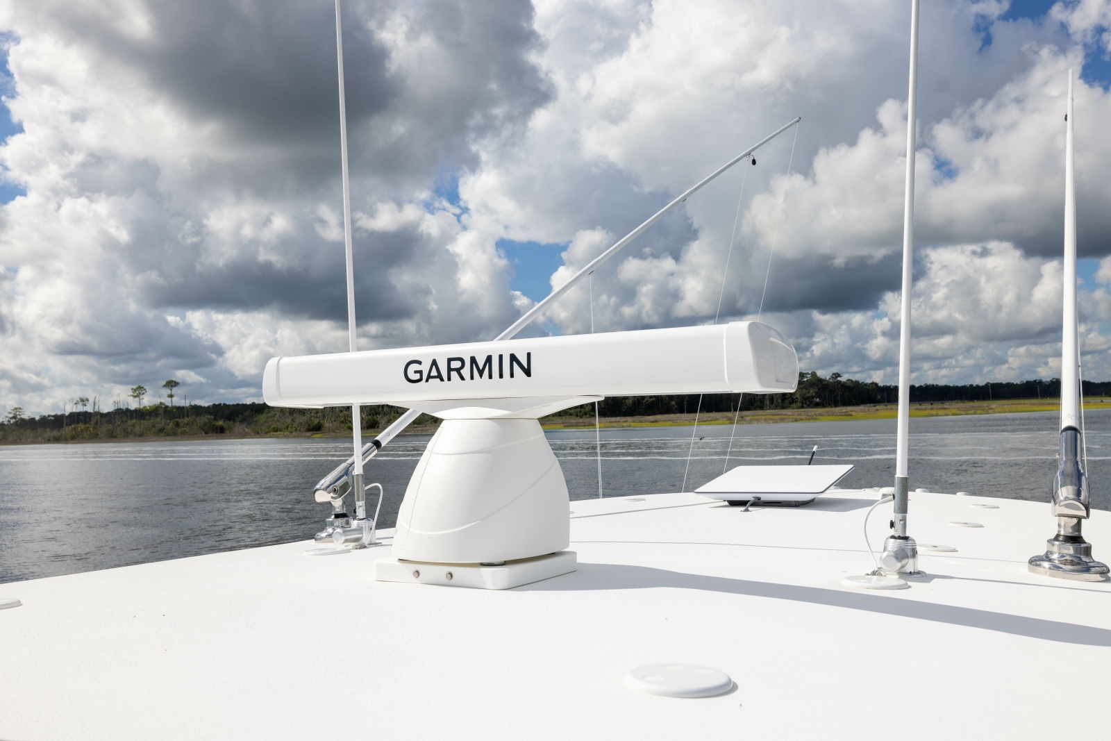 2025 Front Runner Catamaran