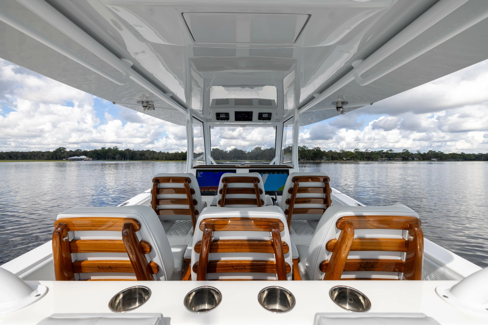 2025 Front Runner Catamaran