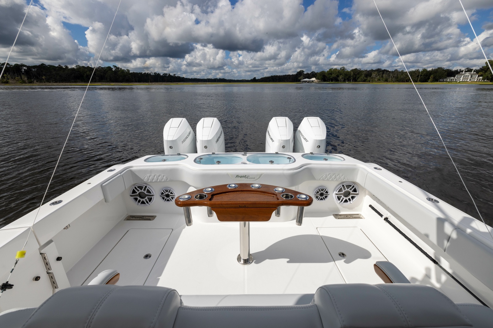 2025 Front Runner Catamaran