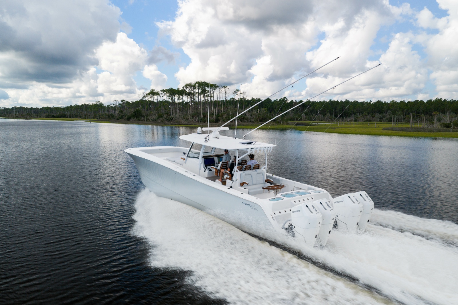 2025 Front Runner Catamaran
