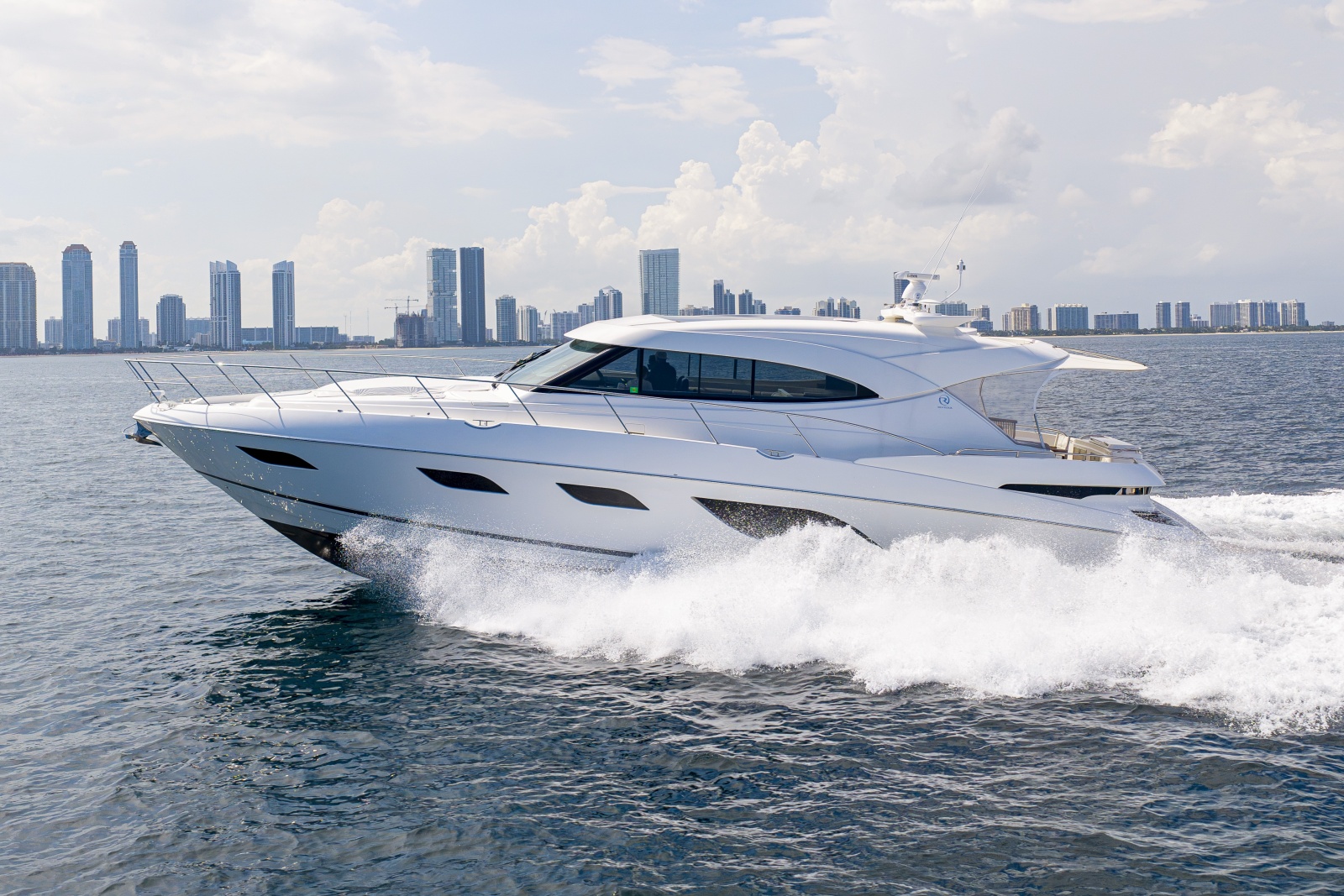 2019 Riviera 6000SY