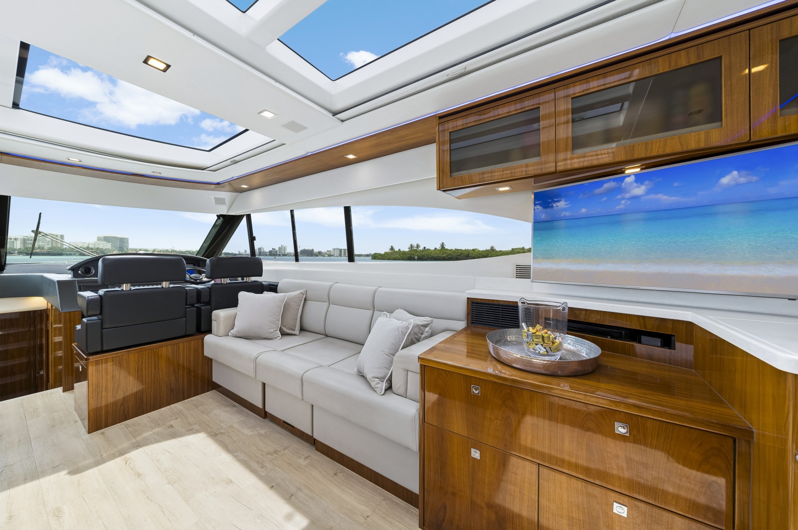 2019 Riviera 6000SY