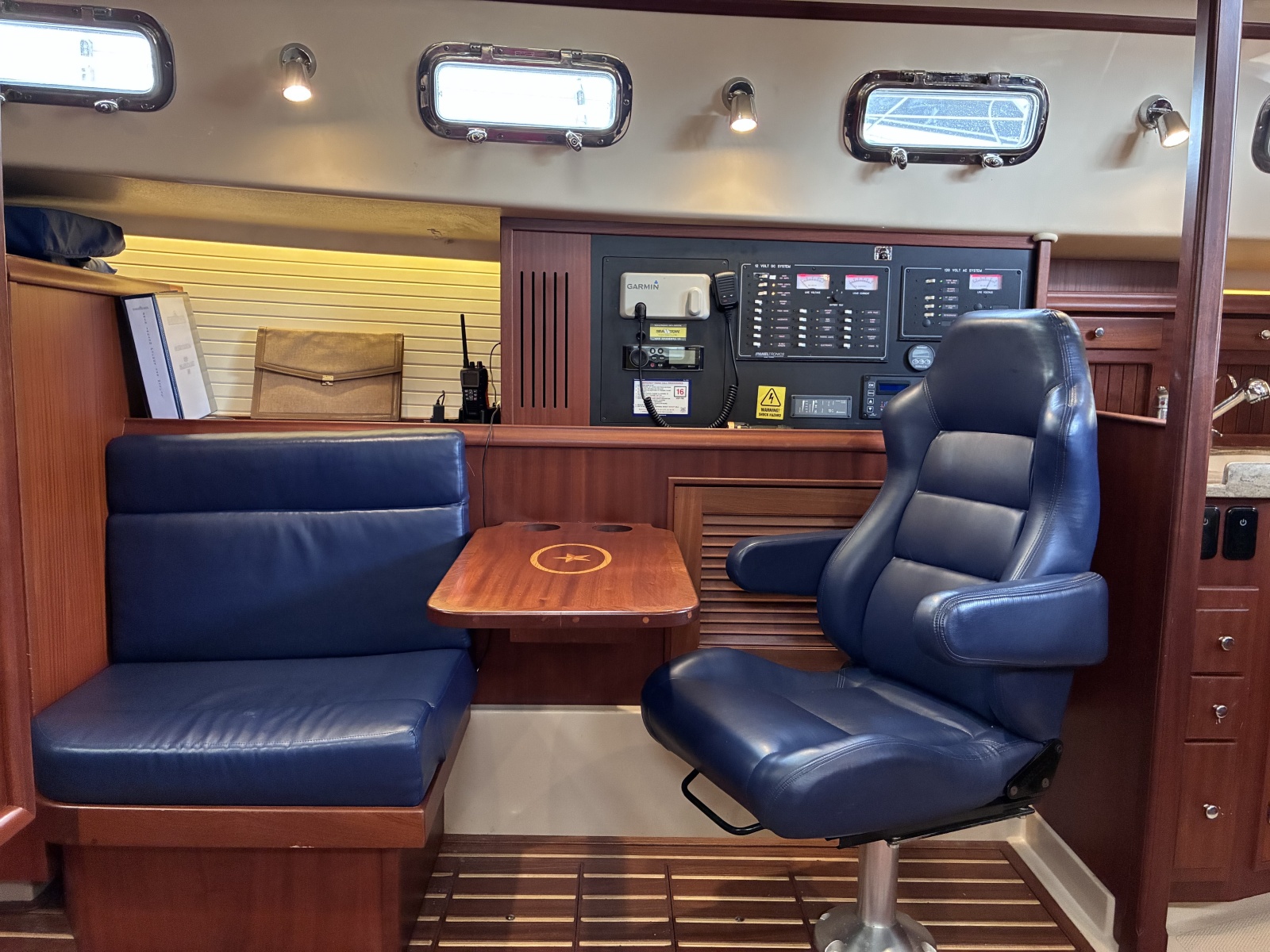 2019 Island Packet 349