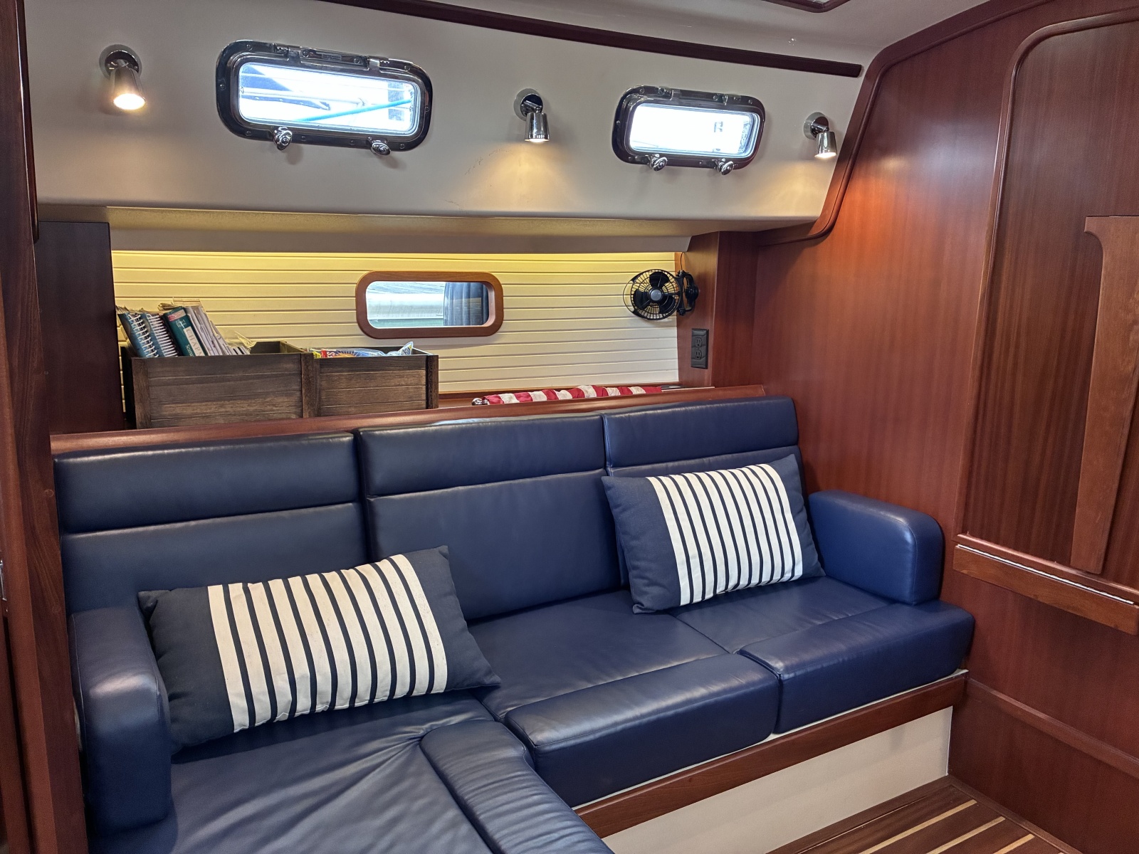 2019 Island Packet 349