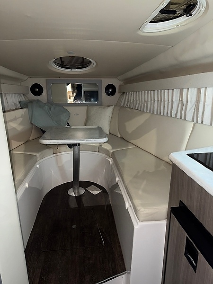2019 Regal 28 Express