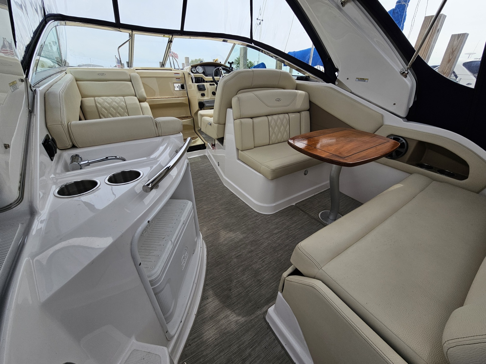 2019 Regal 28 Express