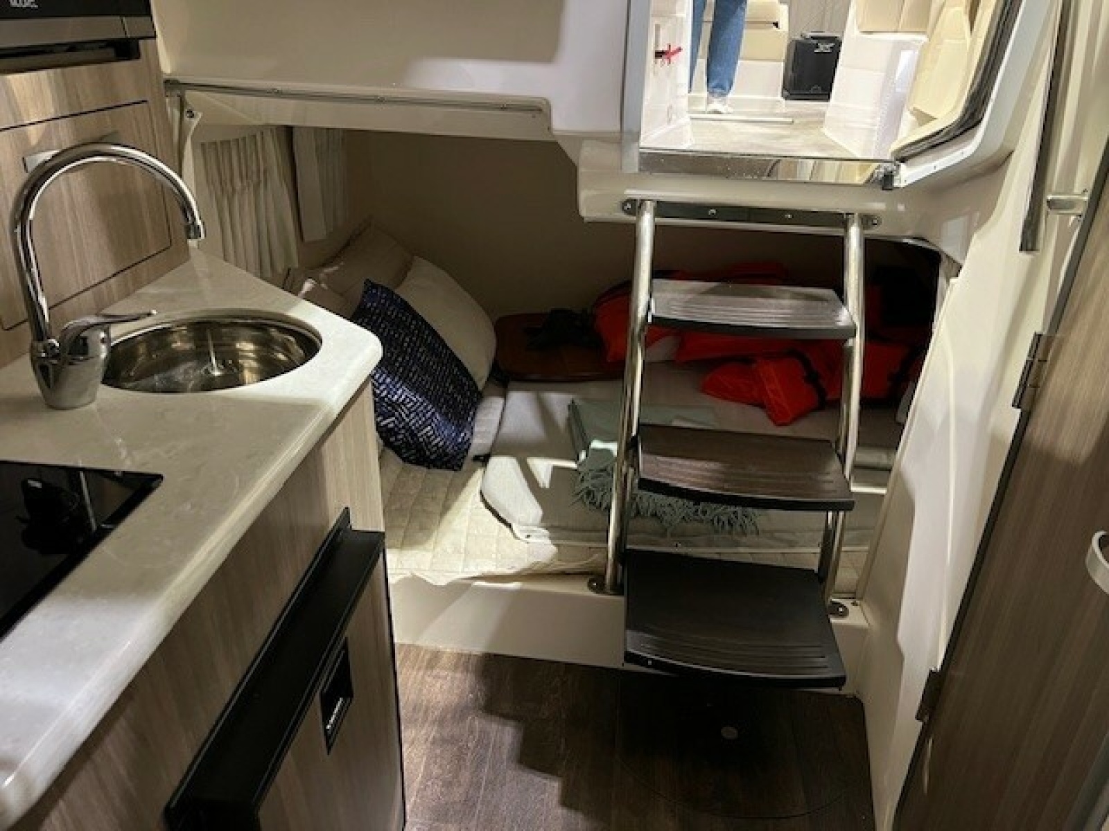 2019 Regal 28 Express