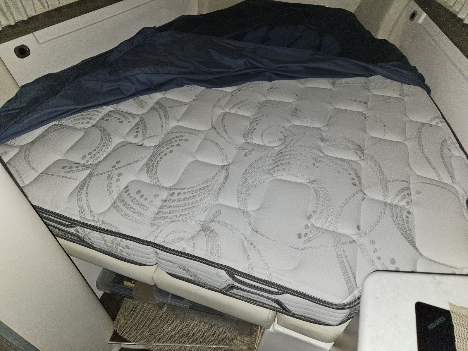 2019 Regal 28 Express