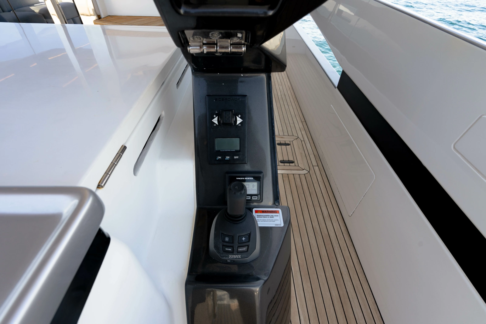 2024 Azimut 