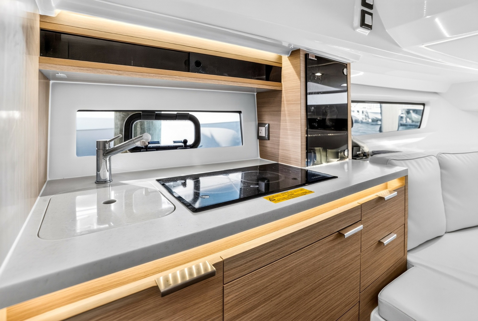 2025 Jeanneau Leader 10.5 WA Series 2