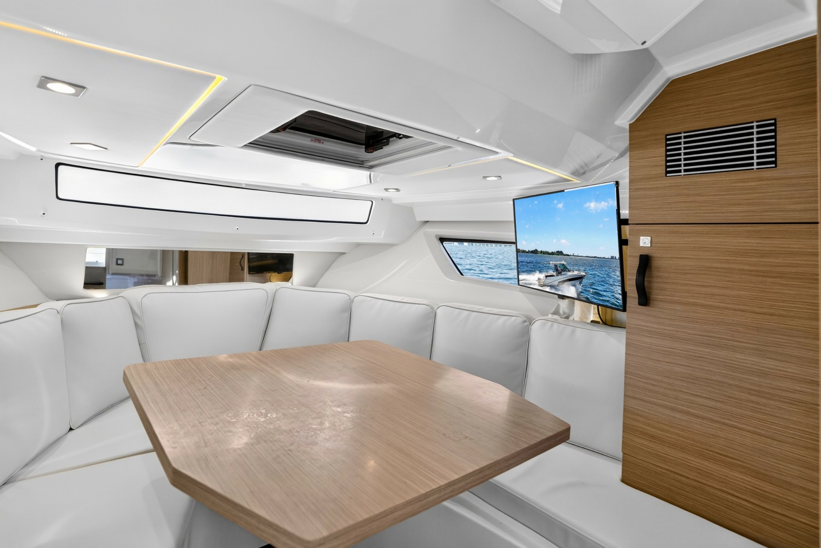 2025 Jeanneau Leader 10.5 WA Series 2