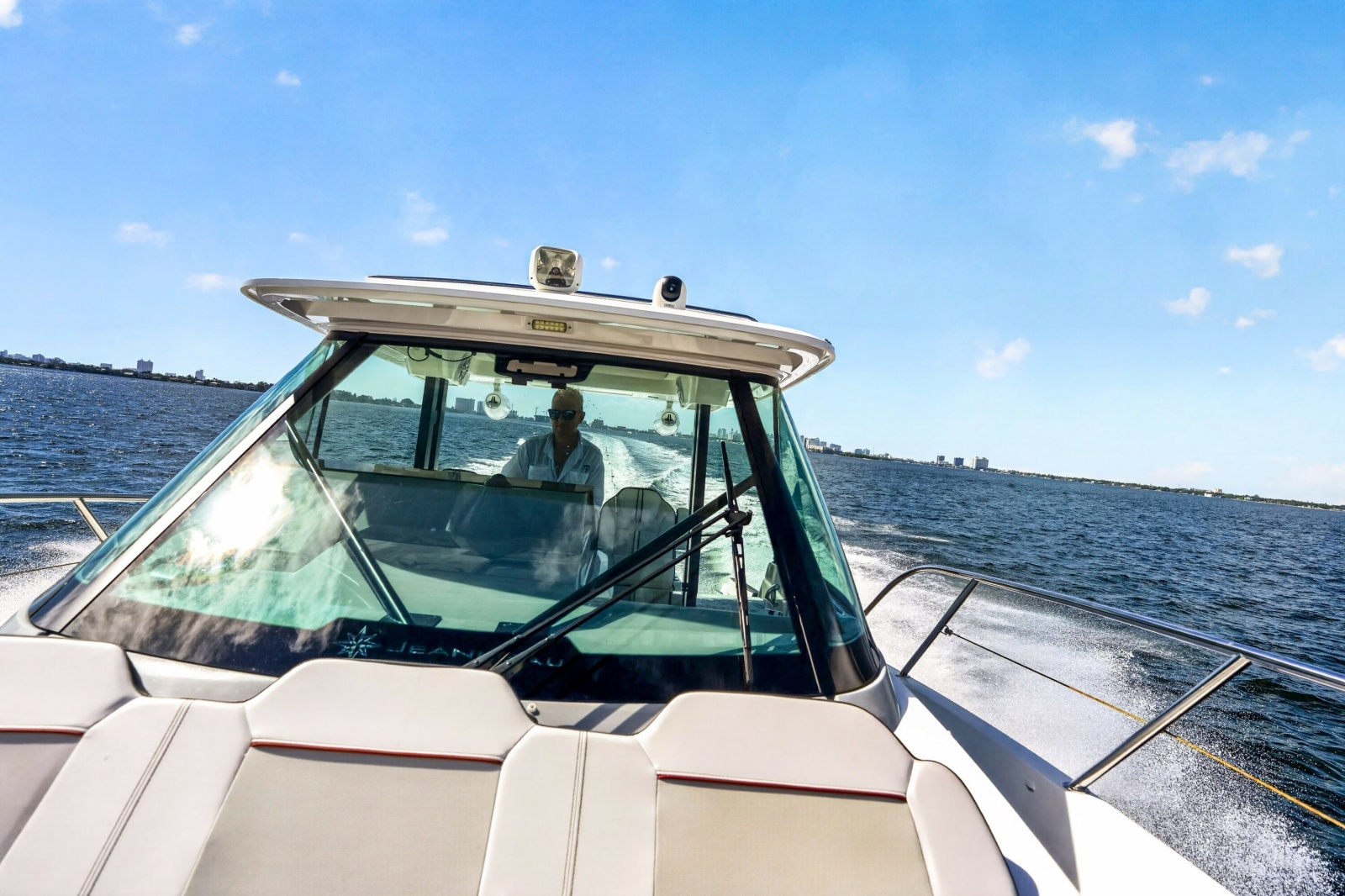 2025 Jeanneau Leader 10.5 WA Series 2