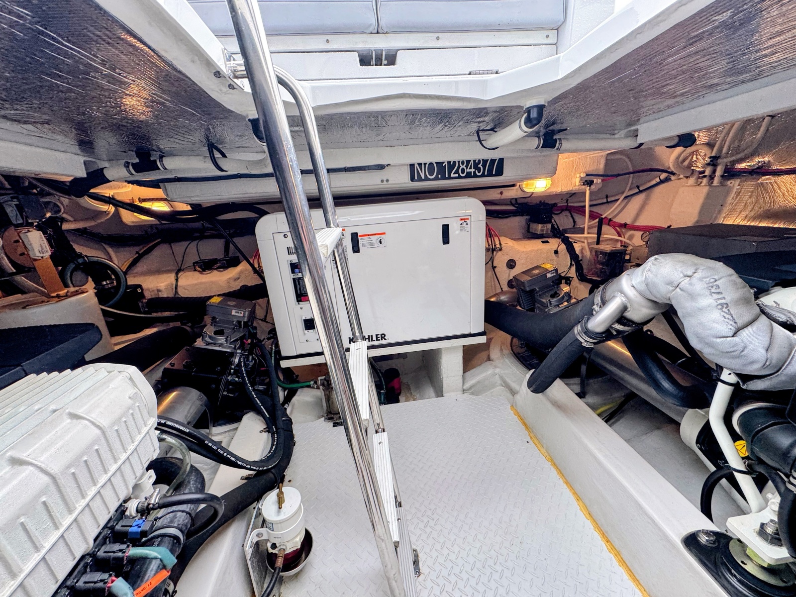 2016 Cruisers Yachts 45 Cantius