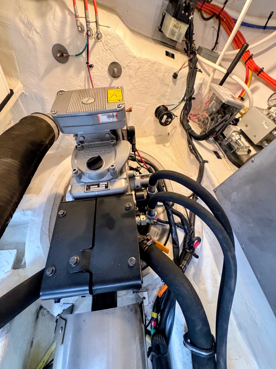 2016 Cruisers Yachts 45 Cantius