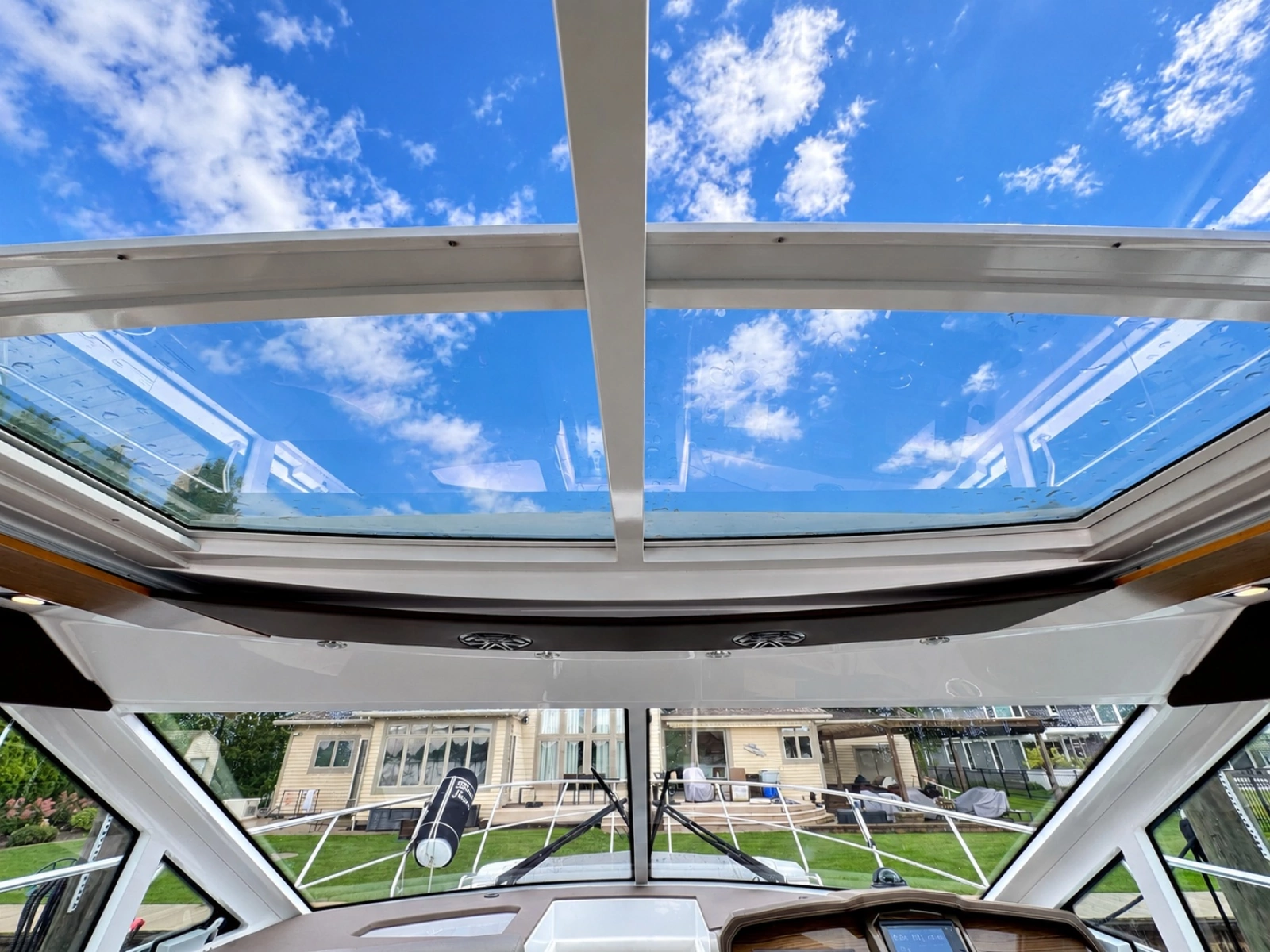 2016 Cruisers Yachts 45 Cantius