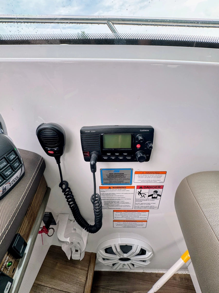 2016 Cruisers Yachts 45 Cantius