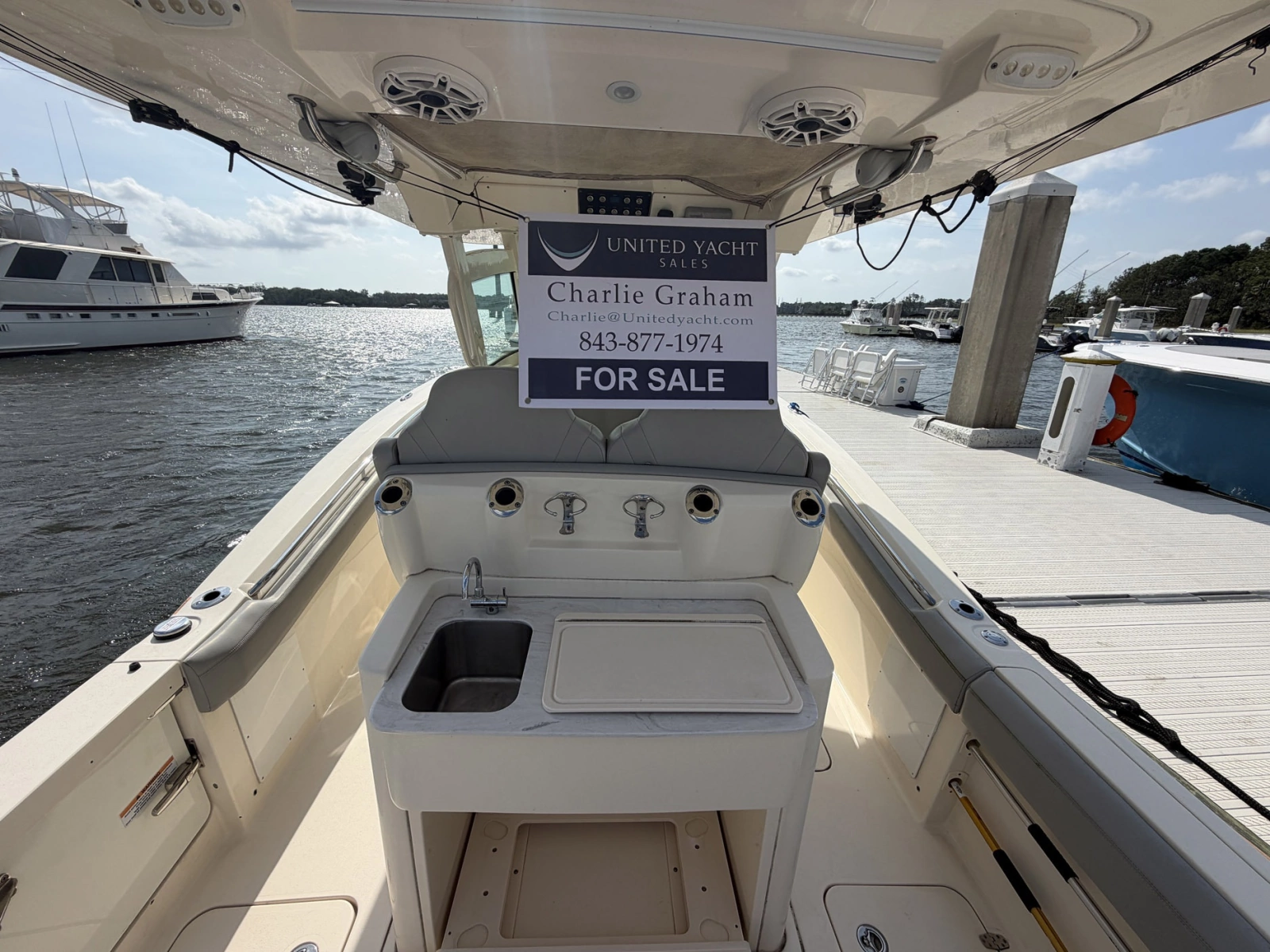 2021 Scout 305 LXF