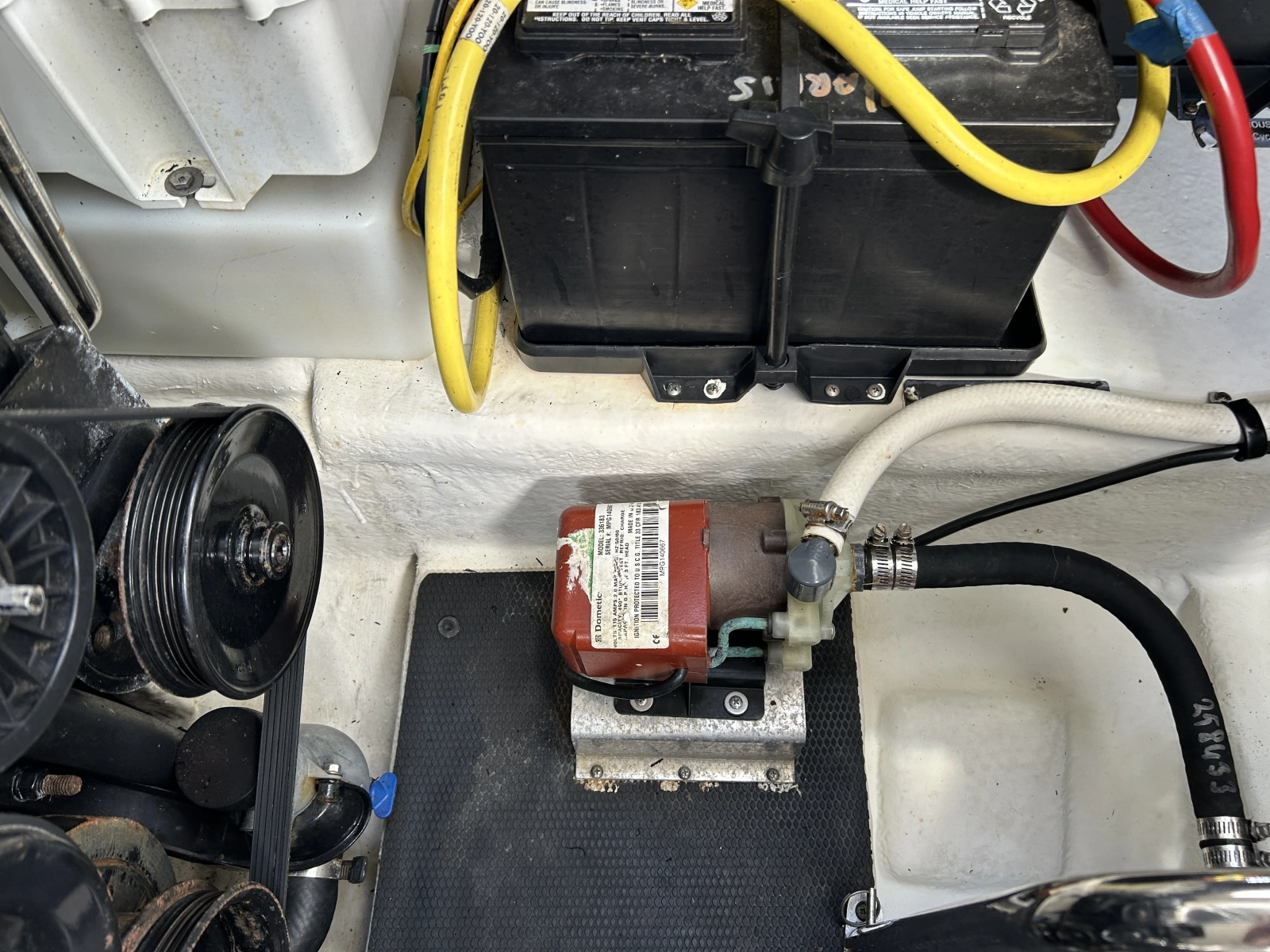 2015 Chaparral 310 Signature