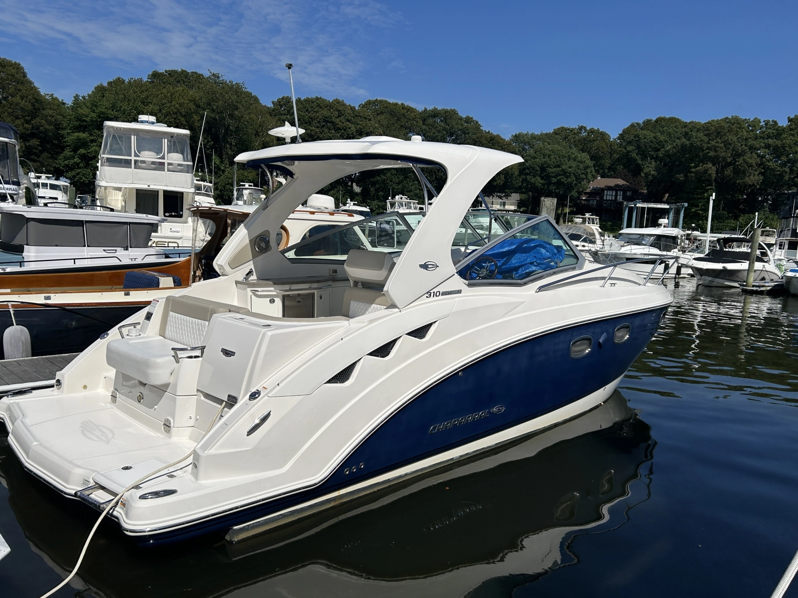 2015 Chaparral 310 Signature
